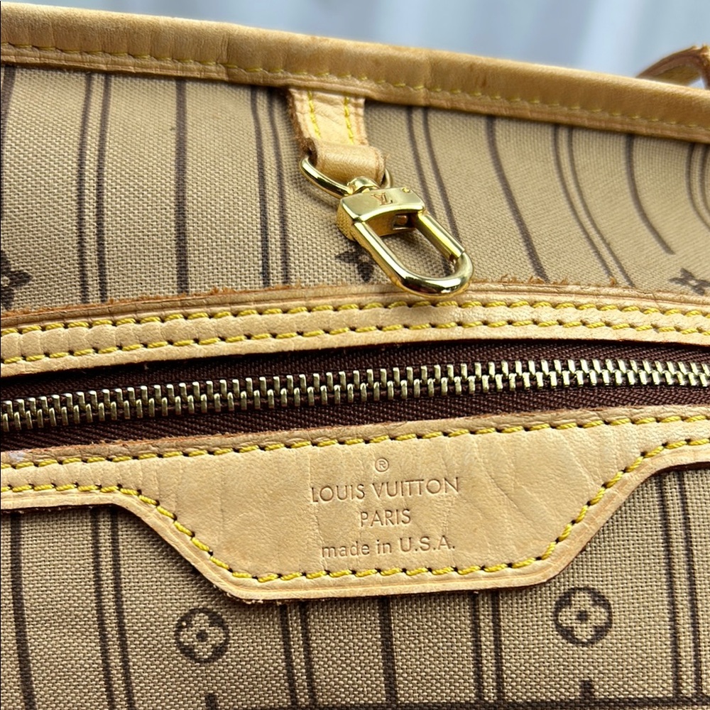 Louis Vuitton Monogram Brown Tan Tote with Leather Trim - Picture 11 of 17